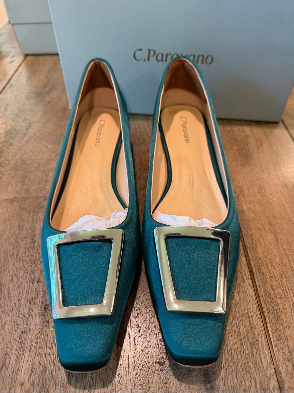 Trapezoid Buckle Flat
